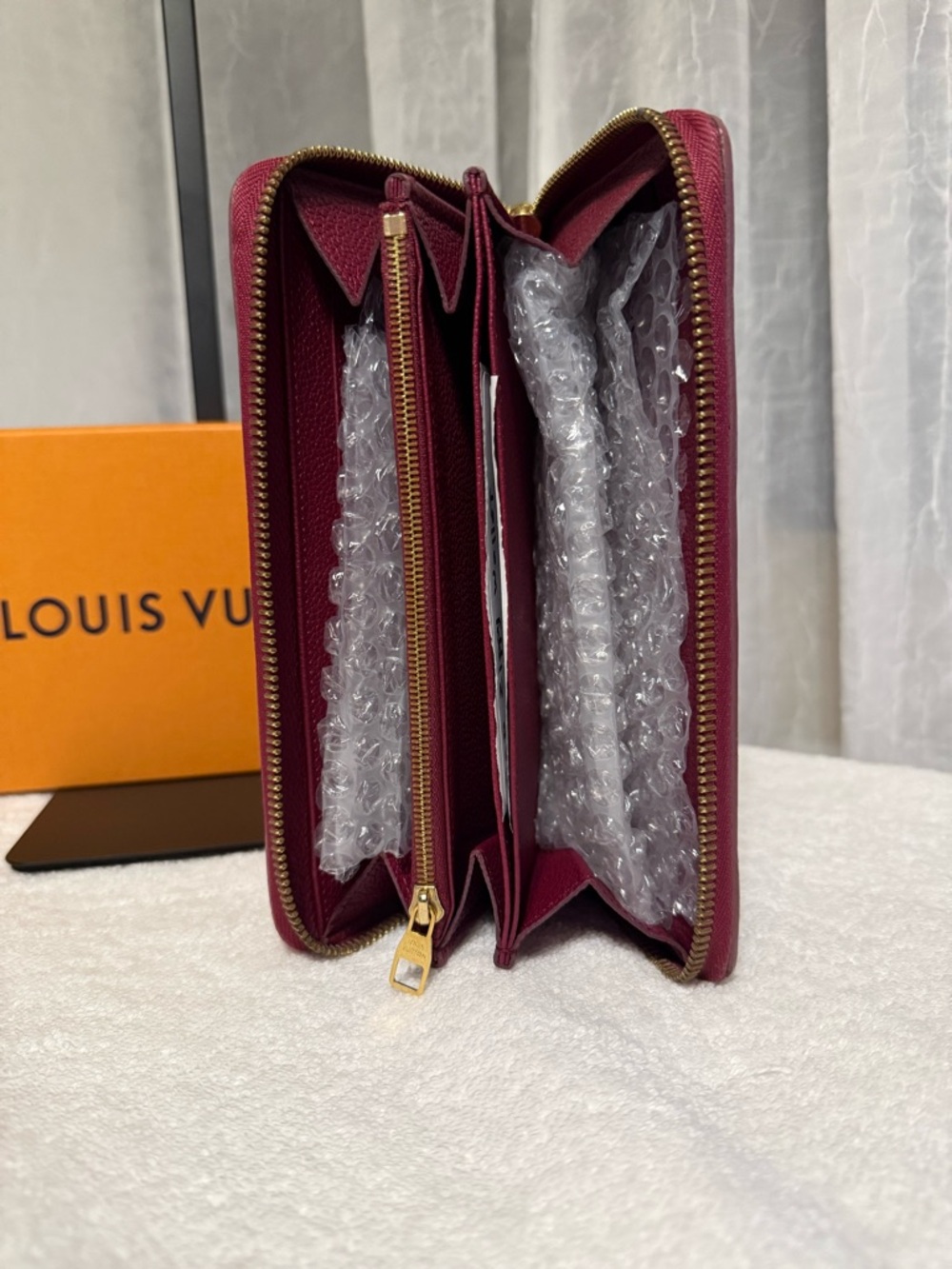 Louis Vuitton Monogram Empreinte Wine Zip Long Wallet Gold Tone Box,Dustbag - Picture 5 of 9